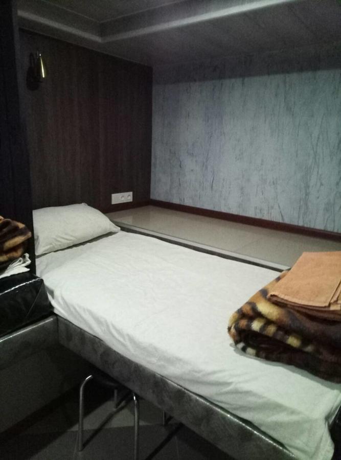 Guest House Khan Kharkiv Exterior photo